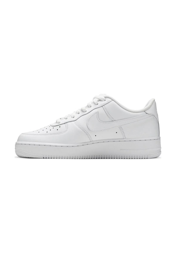 Nike Air Force 1 ‘07’ bianca