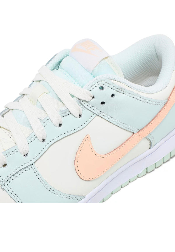 Nike dunk low barely green