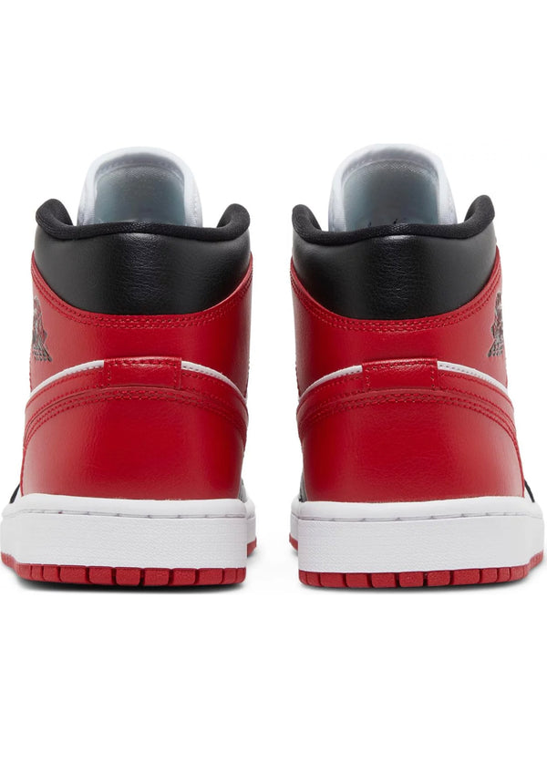 Jordan 1 mid bred toe