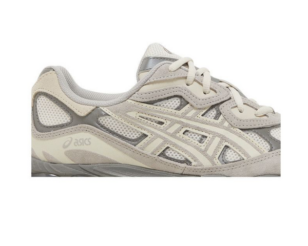 Asics GEL-NYC Oyster Grey vista laterale interna, tomaia in mesh e suede grigio chiaro con dettagli tono su tono