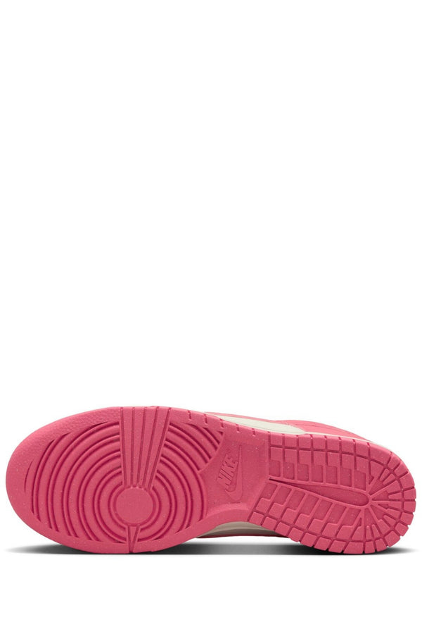Nike Dunk Low Strawberry Fuchsia