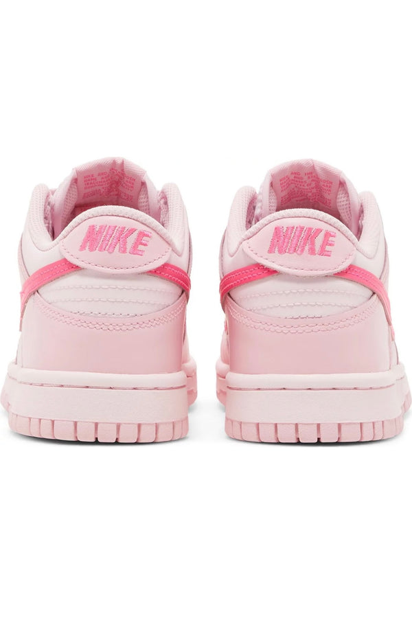 Nike dunk low triple pink