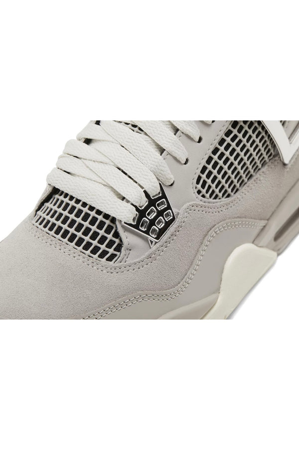 Jordan 4 Frozen Moments