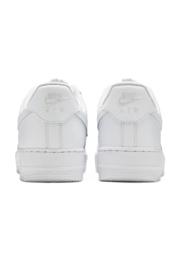 Nike Air Force 1 ‘07’ bianca