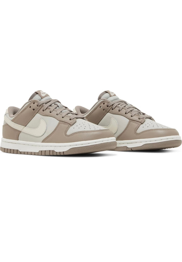 Nike dunk low bone beige