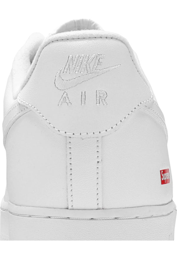 Nike air force 1 low Supreme white