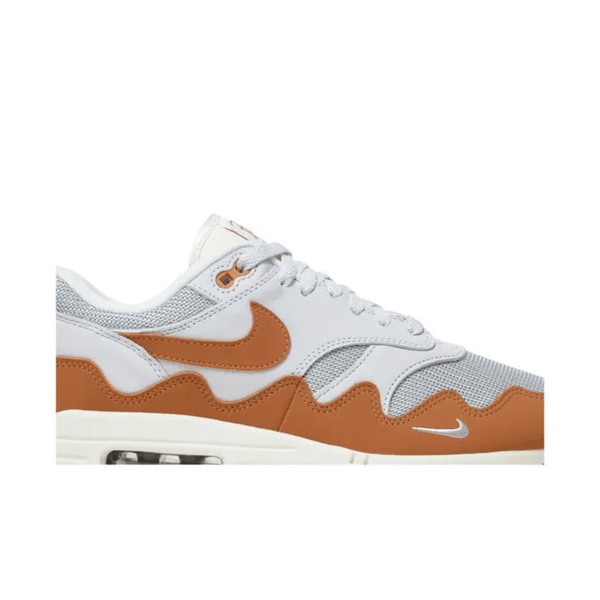 Sneaker Nike Air Max 1 Patta Waves "Monarch"