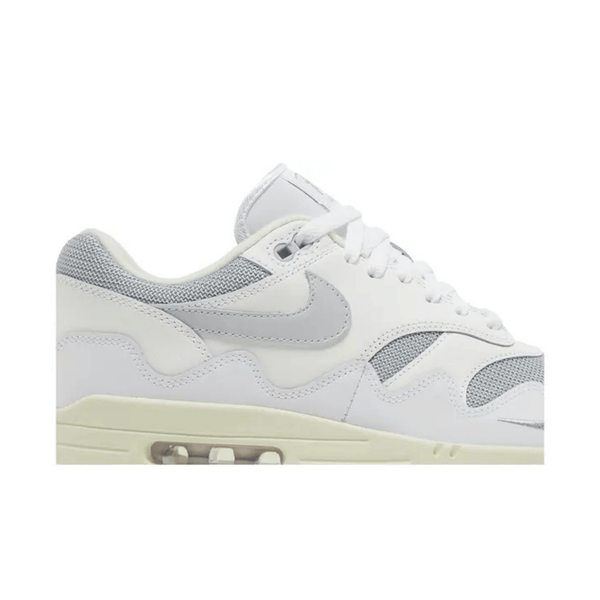 Sneaker Nike Air Max 1 Patta Waves "White"