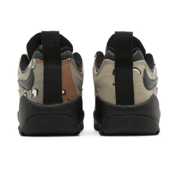 Sneaker Nike SB Darwin Low Supreme Camo