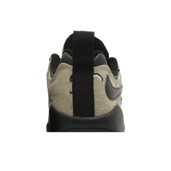 Sneaker Nike SB Darwin Low Supreme Camo